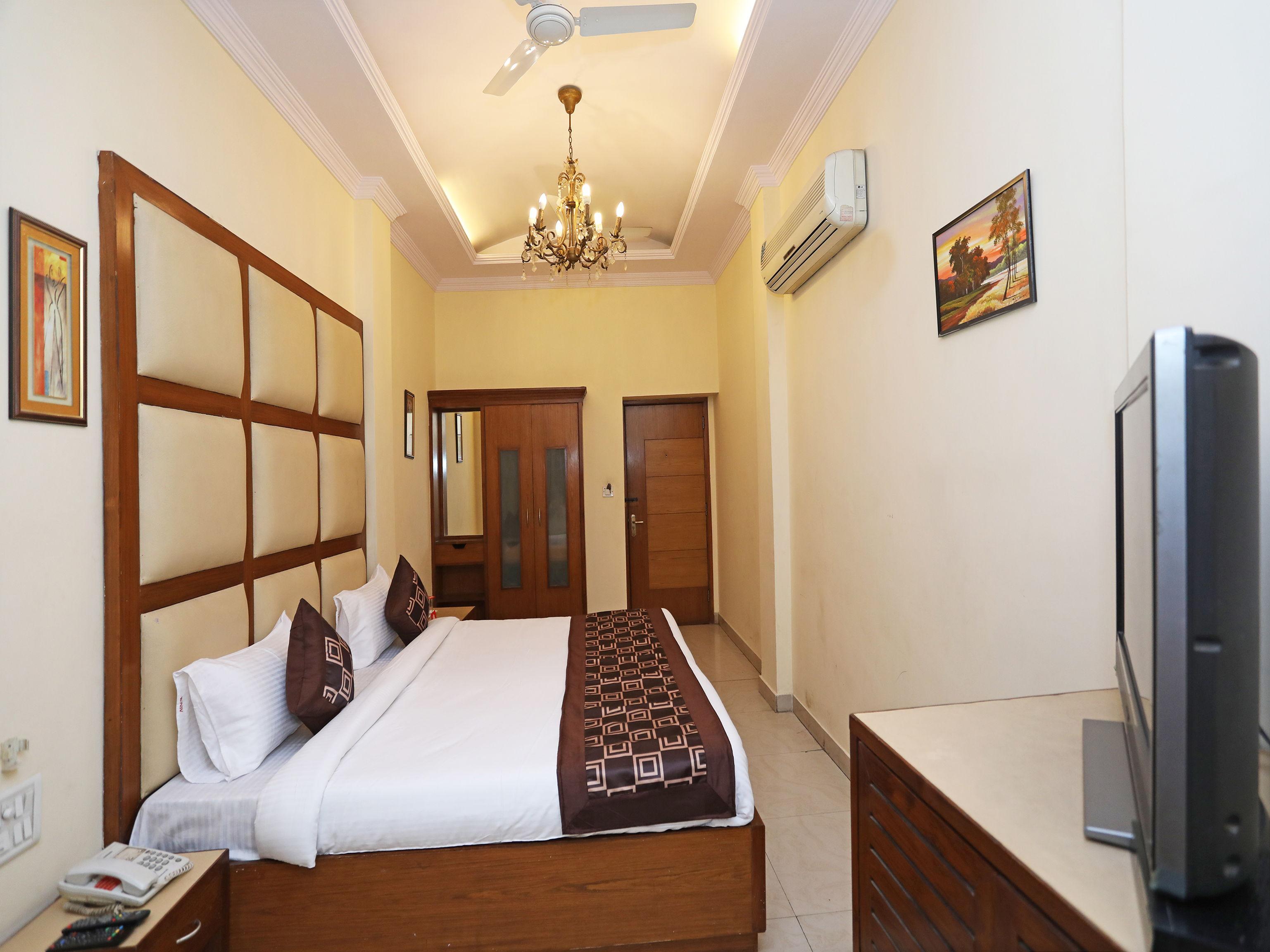 Capital O 10750 Hotel Vivek Nueva Delhi Exterior foto